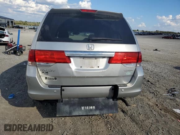 ✅ 2008 Honda Odyssey Touring • VIN: 5FNRL38988B039550 • Lot: 85102165. Listed on Copart with 108,056 mi. Free auction sales archive from the USA and detailed vehicle history report at DreamBid. Image 6.