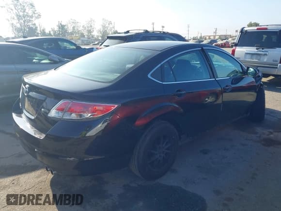 ✅ 2011 Mazda 6 i Sport • VIN: 1YVHZ8BH3B5M18045 • Лот: 42897313. Опубликован ранее на IAAI с пробегом 174 927 миль. Бесплатный доступ к архиву аукционных продаж из США и подробный отчёт об истории автомобиля на DreamBid. Изображение 4.