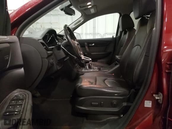 ✅ 2017 Chevrolet Traverse LT • VIN: 1GNKVHKD5HJ333154 • Lot: 71037975. Wystawiony na Copart z przebiegiem 100 903 mil. Bezpłatny archiwum sprzedaży aukcyjnych z USA i szczegółowy raport historii pojazdu na DreamBid. Zdjęcie 7.