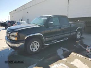 ✅ 2006 Chevrolet Silverado 1500 LT1 • VIN: 1GCEK19Z86Z256253 • Lot: 84015795. Wystawiony na Copart z przebiegiem 164 561 mil. Bezpłatny archiwum sprzedaży aukcyjnych z USA i szczegółowy raport historii pojazdu na DreamBid. Zdjęcie 1.