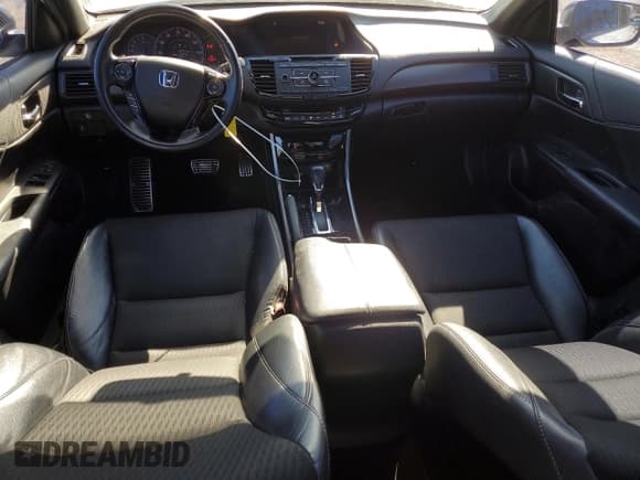 ✅ 2016 Honda Accord Sport • VIN: 1HGCR2F56GA128105 • Lot: 87446825. Wystawiony na Copart z przebiegiem 134 791 mil. Bezpłatny archiwum sprzedaży aukcyjnych z USA i szczegółowy raport historii pojazdu na DreamBid. Zdjęcie 8.