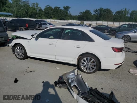 ✅ 2018 Audi A4 Premium • VIN: WAUDNAF45JN016859 • Лот: 61995945. Опубликован ранее на Copart с пробегом 39 849 миль. Бесплатный доступ к архиву аукционных продаж из США и подробный отчёт об истории автомобиля на DreamBid. Изображение 2.