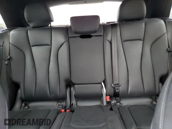 ✅ 2021 Audi Q8 Prestige • VIN: WA1FVAF14MD003297 • Lot: 84625125. Wystawiony na Copart z przebiegiem 112 223 mil. Bezpłatny archiwum sprzedaży aukcyjnych z USA i szczegółowy raport historii pojazdu na DreamBid. Zdjęcie 10.