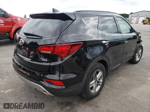 ✅ 2018 Hyundai Santa Fe 2.4L • VIN: 5NMZUDLBXJH099766 • Lot: 58724422. Wystawiony na Copart z przebiegiem 39 970 mil mil. Skorzystaj z bezpłatnego archiwum sprzedaży aukcyjnych z USA i zobacz szczegółowy raport historii pojazdu na DreamBid. Zdjęcie 4.