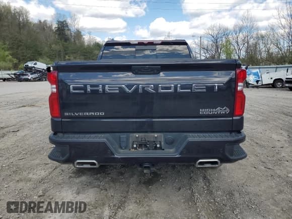 ✅ 2022 Chevrolet Silverado 1500 • VIN: 1GCUDJETXNZ525195 • Лот: 52793645. Опубликован ранее на Copart с пробегом 33 158 миль. Бесплатный доступ к архиву аукционных продаж из США и подробный отчёт об истории автомобиля на DreamBid. Изображение 6.
