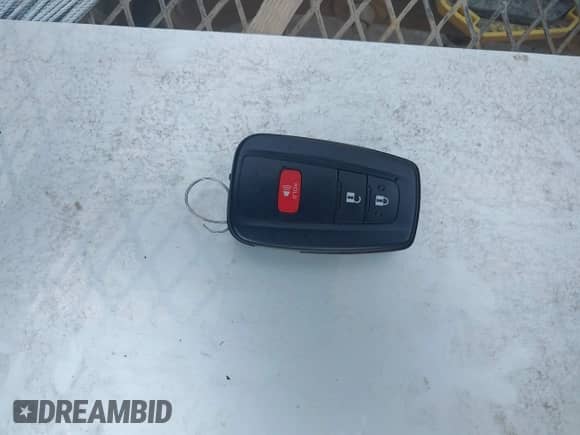 2022 Toyota Prius LE z VIN JTDL9MFUXN3035445, wystawiony jako IAAI lot #42475495 z przebiegiem 63 000 mil mil oraz . Historia ofert i sprzedaży dostępna na DreamBid. Obrazek 11.