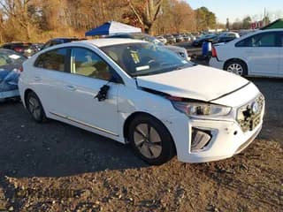 ✅ 2022 Hyundai Ioniq SE • VIN: KMHC75LC3NU275210 • Lot: 40809151. Wystawiony na IAAI z przebiegiem 56 172 mil. Bezpłatny archiwum sprzedaży aukcyjnych z USA i szczegółowy raport historii pojazdu na DreamBid. Zdjęcie 1.