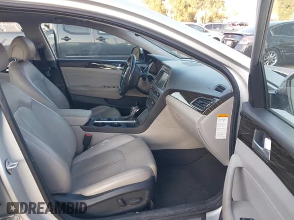 ✅ 2016 Hyundai Sonata Limited • VIN: KMHE34L14GA027596 • Лот: 43608529. Опубликован ранее на IAAI с пробегом 67 173 миль. Бесплатный доступ к архиву аукционных продаж из США и подробный отчёт об истории автомобиля на DreamBid. Изображение 5.