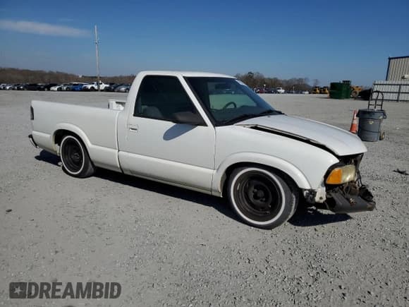 ✅ 2000 Chevrolet S-10 • VIN: 1GCCS1445YK179033 • Лот: 49046625. Опубликован ранее на Copart с пробегом 215 309 миль. Бесплатный доступ к архиву аукционных продаж из США и подробный отчёт об истории автомобиля на DreamBid. Изображение 4.