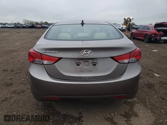 ✅ 2012 Hyundai Elantra Limited • VIN: 5NPDH4AE3CH149425 • Lot: 82450925. Wystawiony na Copart z przebiegiem 126 991 mil. Bezpłatny archiwum sprzedaży aukcyjnych z USA i szczegółowy raport historii pojazdu na DreamBid. Zdjęcie 6.