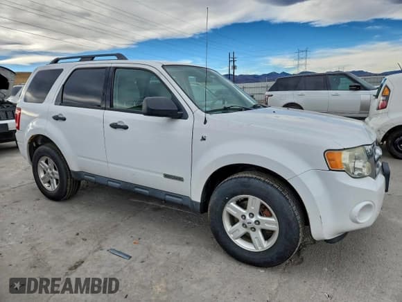 ✅ 2008 Ford Escape Hybrid • VIN: 1FMCU59H28KC64145 • Lot: 96042515. Listed on Copart with 63,042 mi. Free auction sales archive from the USA and detailed vehicle history report at DreamBid. Image 4.