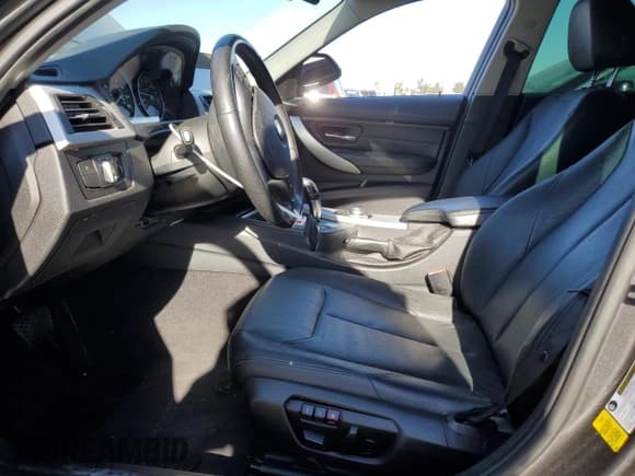 ✅ 2013 BMW 3 Series 328i • VIN: WBA3A5C58DF602806 • Lot: 82624635. Listed on Copart with 127,182 mi. Free auction sales archive from the USA and detailed vehicle history report at DreamBid. Image 7.