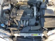 ✅ 2003 Volvo S40 • VIN: YV1VS27583F975077 • Lot: 90726395. Wystawiony na Copart z przebiegiem 131 575 mil. Bezpłatny archiwum sprzedaży aukcyjnych z USA i szczegółowy raport historii pojazdu na DreamBid. Zdjęcie 11.