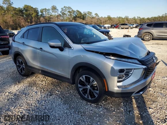 ✅ 2022 Mitsubishi Eclipse Cross SE • VIN: JA4ATWAA1NZ066303 • Lot: 46304885. Listed on Copart with 57,017 mi. Free auction sales archive from the USA and detailed vehicle history report at DreamBid. Image 4.