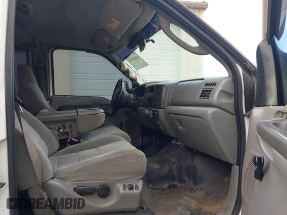 ✅ 2003 Ford F-350 XL • VIN: 1FTSW31P23ED37930 • Lot: 42341869. Listed on IAAI with 313,413 mi. Free auction sales archive from the USA and detailed vehicle history report at DreamBid. Image 5.