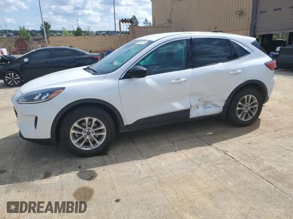 ✅ 2022 Ford Escape SE • VIN: 1FMCU9G68NUC04931 • Lot: 56184765. Listed on Copart with 26,733 mi. Free auction sales archive from the USA and detailed vehicle history report at DreamBid. Image 1.