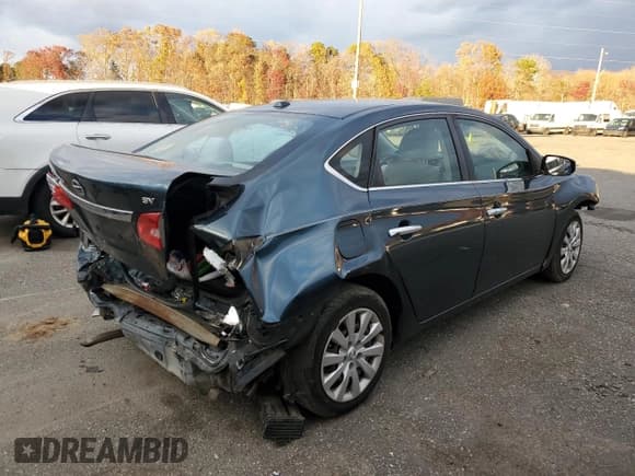 ✅ 2016 Nissan Sentra SV • VIN: 3N1AB7AP8GY295872 • Lot: 92354185. Listed on Copart with 101,104 mi. Free auction sales archive from the USA and detailed vehicle history report at DreamBid. Image 3.