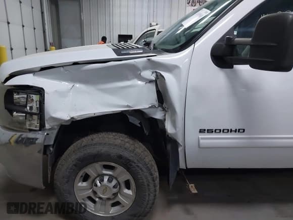 ✅ 2010 Chevrolet Silverado 2500HD LT • VIN: 1GC5KXBG0AZ239984 • Лот: 41689960. Опубликован ранее на IAAI с пробегом 190 724 миль. Бесплатный доступ к архиву аукционных продаж из США и подробный отчёт об истории автомобиля на DreamBid. Изображение 6.