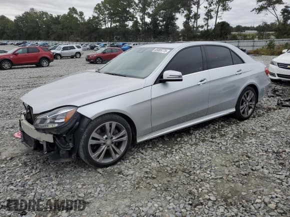 ✅ 2016 Mercedes-Benz E 350 Sport • VIN: WDDHF5KB0GB301384 • Лот: 85889775. Опубликован ранее на Copart с пробегом 159 493 миль. Бесплатный доступ к архиву аукционных продаж из США и подробный отчёт об истории автомобиля на DreamBid. Изображение 1.