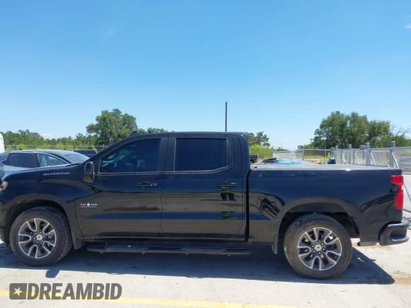 ✅ 2021 Chevrolet Silverado 1500 RST • VIN: 3GCPWDED1MG328271 • Lot: 42816721. Wystawiony na IAAI z przebiegiem 47 790 mil. Bezpłatny archiwum sprzedaży aukcyjnych z USA i szczegółowy raport historii pojazdu na DreamBid. Zdjęcie 14.
