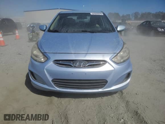 2014 Hyundai Accent GLS z VIN KMHCT4AE9EU645750, wystawiony jako Copart lot #82669975 z przebiegiem 209 682 mil mil oraz Czysty tytuł • Clean title. Historia ofert i sprzedaży dostępna na DreamBid. Obrazek 5.