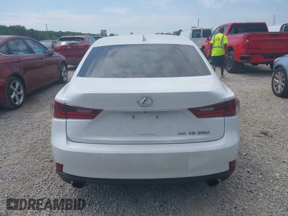 ✅ 2014 Lexus IS 250 • VIN: JTHCF1D26E5015446 • Lot: 42916639. Listed on IAAI with 178,684 mi. Free auction sales archive from the USA and detailed vehicle history report at DreamBid. Image 17.