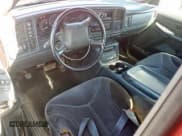 ✅ 1999 GMC Sierra 1500 SLE • VIN: 2GTEK19TXX1525911 • Лот: 66195885. Опубликован ранее на Copart с пробегом 295 953 миль. Бесплатный доступ к архиву аукционных продаж из США и подробный отчёт об истории автомобиля на DreamBid. Изображение 8.