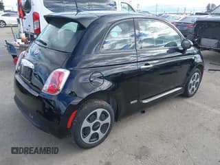 ✅ 2015 FIAT 500e • VIN: 3C3CFFGE0FT549763 • Lot: 43750549. Wystawiony na IAAI z przebiegiem 67 829 mil. Bezpłatny archiwum sprzedaży aukcyjnych z USA i szczegółowy raport historii pojazdu na DreamBid. Zdjęcie 4.