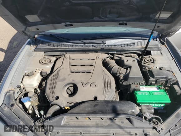 ✅ 2009 Hyundai Azera Limited • VIN: KMHFC46F39A442150 • Lot: 82528255. Listed on Copart with 164,486 mi. Free auction sales archive from the USA and detailed vehicle history report at DreamBid. Image 11.