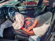 ✅ 2015 Mercedes-Benz C 250 • VIN: WDDGJ4HB6FG390035 • Lot: 71198395. Wystawiony na Copart z przebiegiem Nie podano. Bezpłatny archiwum sprzedaży aukcyjnych z USA i szczegółowy raport historii pojazdu na DreamBid. Zdjęcie 7.