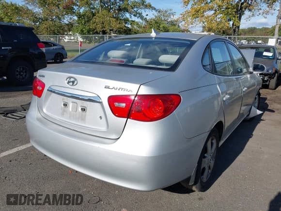 ✅ 2010 Hyundai Elantra SE • VIN: KMHDU4AD2AU868473 • Lot: 43361202. Listed on IAAI with 139,728 mi. Free auction sales archive from the USA and detailed vehicle history report at DreamBid. Image 4.
