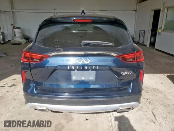✅ 2019 Infiniti QX50 Pure • VIN: 3PCAJ5M35KF107892 • Лот: 71125395. Опубликован ранее на Copart с пробегом 83 013 миль. Бесплатный доступ к архиву аукционных продаж из США и подробный отчёт об истории автомобиля на DreamBid. Изображение 6.