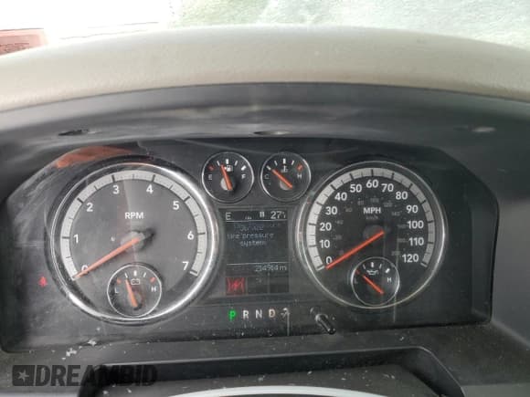 ✅ 2010 Dodge 1500 SLT • VIN: 1D7RB1GP6AS103932 • Lot: 52333945. Wystawiony na Copart z przebiegiem 214 914 mil. Bezpłatny archiwum sprzedaży aukcyjnych z USA i szczegółowy raport historii pojazdu na DreamBid. Zdjęcie 9.