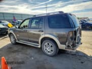✅ 2006 Ford Explorer Eddie Bauer • VIN: 1FMEU64E96UB22940 • Lot: 92224745. Wystawiony na Copart z przebiegiem 133 721 mil. Bezpłatny archiwum sprzedaży aukcyjnych z USA i szczegółowy raport historii pojazdu na DreamBid. Zdjęcie 2.