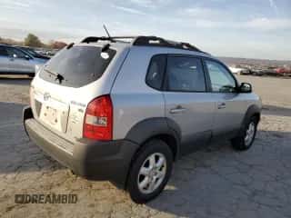 2005 Hyundai Tucson GLS z VIN KM8JN72DX5U166794, wystawiony jako Copart lot #78937104 z przebiegiem 154 505 mil mil oraz Czysty tytuł • Clean title. Historia ofert i sprzedaży dostępna na DreamBid. Obrazek 3.