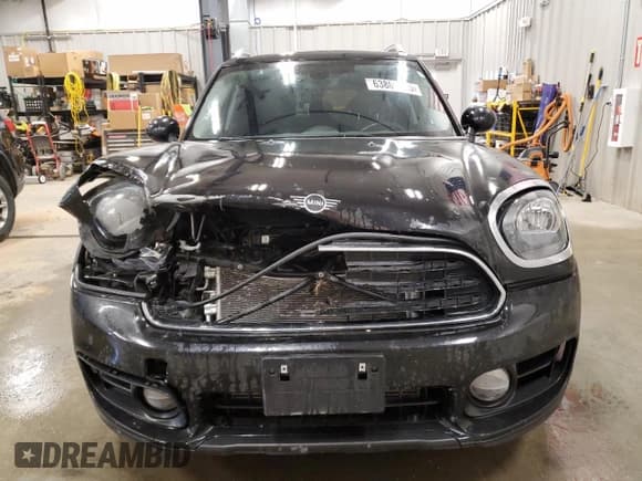 ✅ 2019 MINI Countryman Cooper • VIN: WMZYS7C54K3J05106 • Лот: 63800985. Опубликован ранее на Copart с пробегом 59 779 миль. Бесплатный доступ к архиву аукционных продаж из США и подробный отчёт об истории автомобиля на DreamBid. Изображение 5.