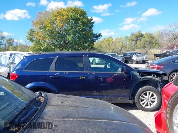 ✅ 2018 Dodge Journey SXT • VIN: 3C4PDCBG0JT260319 • Lot: 43417136. Wystawiony na IAAI z przebiegiem 124 663 mil. Bezpłatny archiwum sprzedaży aukcyjnych z USA i szczegółowy raport historii pojazdu na DreamBid. Zdjęcie 14.