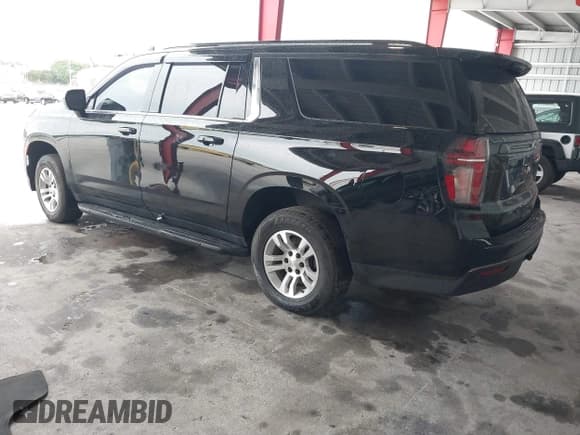 ✅ 2021 Chevrolet Suburban RST • VIN: 1GNSCEKD8MR414536 • Lot: 41359461. Listed on IAAI with 183,348 mi. Free auction sales archive from the USA and detailed vehicle history report at DreamBid. Image 3.