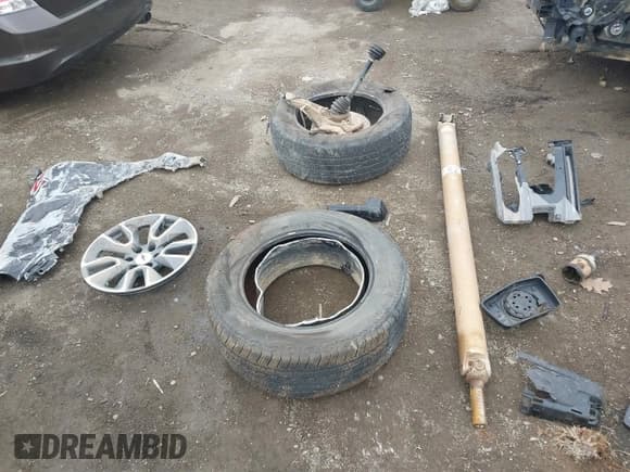 ✅ 2022 Chevrolet Silverado 1500 RST • VIN: 3GCUYEET2NG172334 • Лот: 41042263. Опубликован ранее на IAAI с пробегом 72 747 миль. Бесплатный доступ к архиву аукционных продаж из США и подробный отчёт об истории автомобиля на DreamBid. Изображение 12.