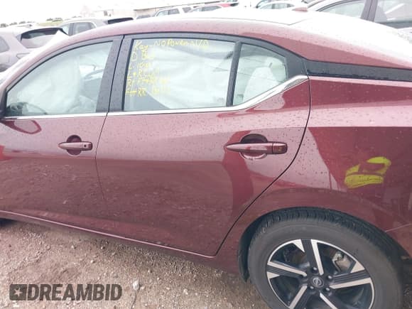 ✅ 2024 Nissan Sentra SV • VIN: 3N1AB8CV9RY221946 • Lot: 42475948. Listed on IAAI with 37,353 mi. Free auction sales archive from the USA and detailed vehicle history report at DreamBid. Image 14.