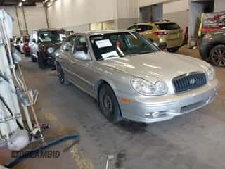 2004 Hyundai Sonata с VIN KMHWF25SX4A077243, выставлен на аукционе IAAI как лот 41944782 с пробегом 158 584 миль миль и . История ставок и продаж доступна на DreamBid. Изображение 1.