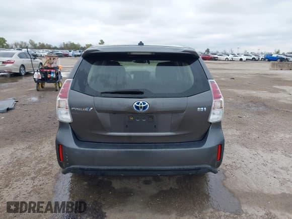 ✅ 2015 Toyota Prius Three • VIN: JTDZN3EU5FJ018941 • Lot: 43829872. Listed on IAAI with 131,180 mi. Free auction sales archive from the USA and detailed vehicle history report at DreamBid. Image 16.