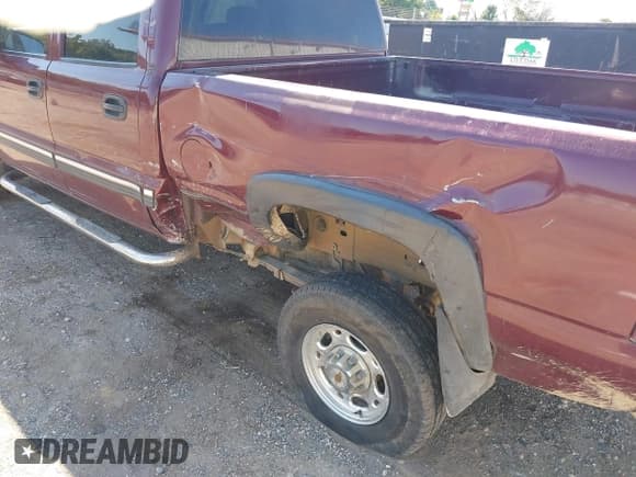 ✅ 2002 Chevrolet Silverado 2500HD LS • VIN: 1GCHC23U32F120105 • Лот: 43413786. Опубликован ранее на IAAI с пробегом 246 321 миль. Бесплатный доступ к архиву аукционных продаж из США и подробный отчёт об истории автомобиля на DreamBid. Изображение 6.