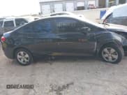 ✅ 2016 Chevrolet Cruze LS • VIN: 1G1BC5SM9G7282274 • Lot: 43467673. Wystawiony na IAAI z przebiegiem 123 315 mil. Bezpłatny archiwum sprzedaży aukcyjnych z USA i szczegółowy raport historii pojazdu na DreamBid. Zdjęcie 14.