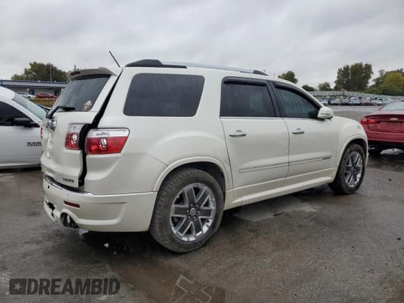 ✅ 2012 GMC Acadia Denali • VIN: 1GKKVTED1CJ384803 • Lot: 90080565. Listed on Copart with 101,735 mi. Free auction sales archive from the USA and detailed vehicle history report at DreamBid. Image 3.
