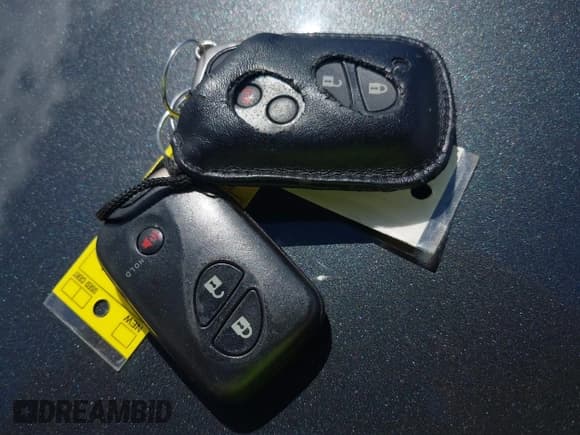 ✅ 2015 Lexus CT 200h • VIN: JTHKD5BH2F2242765 • Lot: 42765831. Wystawiony na IAAI z przebiegiem 210 477 mil. Bezpłatny archiwum sprzedaży aukcyjnych z USA i szczegółowy raport historii pojazdu na DreamBid. Zdjęcie 11.