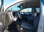 ✅ 2019 Chevrolet Colorado 2WD Work Truck • VIN: 1GCGSBEA1K1115077 • Lot: 41653601. Wystawiony na IAAI z przebiegiem 92 537 mil. Bezpłatny archiwum sprzedaży aukcyjnych z USA i szczegółowy raport historii pojazdu na DreamBid. Zdjęcie 5.