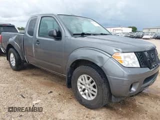 ✅ 2017 Nissan Frontier SV • VIN: 1N6DD0CU6HN720855 • Lot: 42474630. Wystawiony na IAAI z przebiegiem 229 042 mil. Bezpłatny archiwum sprzedaży aukcyjnych z USA i szczegółowy raport historii pojazdu na DreamBid. Zdjęcie 1.