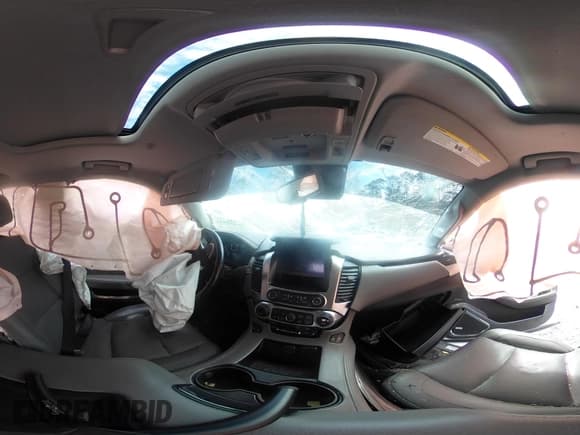 ✅ 2020 Chevrolet Tahoe LT • VIN: 1GNSCBKC8LR221971 • Lot: 41455932. Wystawiony na IAAI z przebiegiem Nie podano. Bezpłatny archiwum sprzedaży aukcyjnych z USA i szczegółowy raport historii pojazdu na DreamBid. Zdjęcie 18.