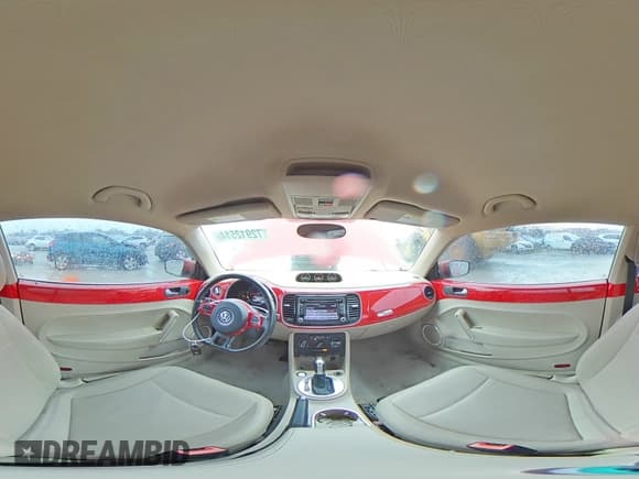 ✅ 2014 Volkswagen Beetle 2.0L TDI • VIN: 3VWJL7AT7EM632086 • Лот: 72912514. Опубликован ранее на Copart с пробегом 150 233 миль. Бесплатный доступ к архиву аукционных продаж из США и подробный отчёт об истории автомобиля на DreamBid. Изображение 13.